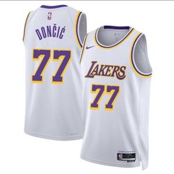 LUKA LAKERS LOS ANGELES  BASKETBALL JERSEY $50. CASH PLEASE!!