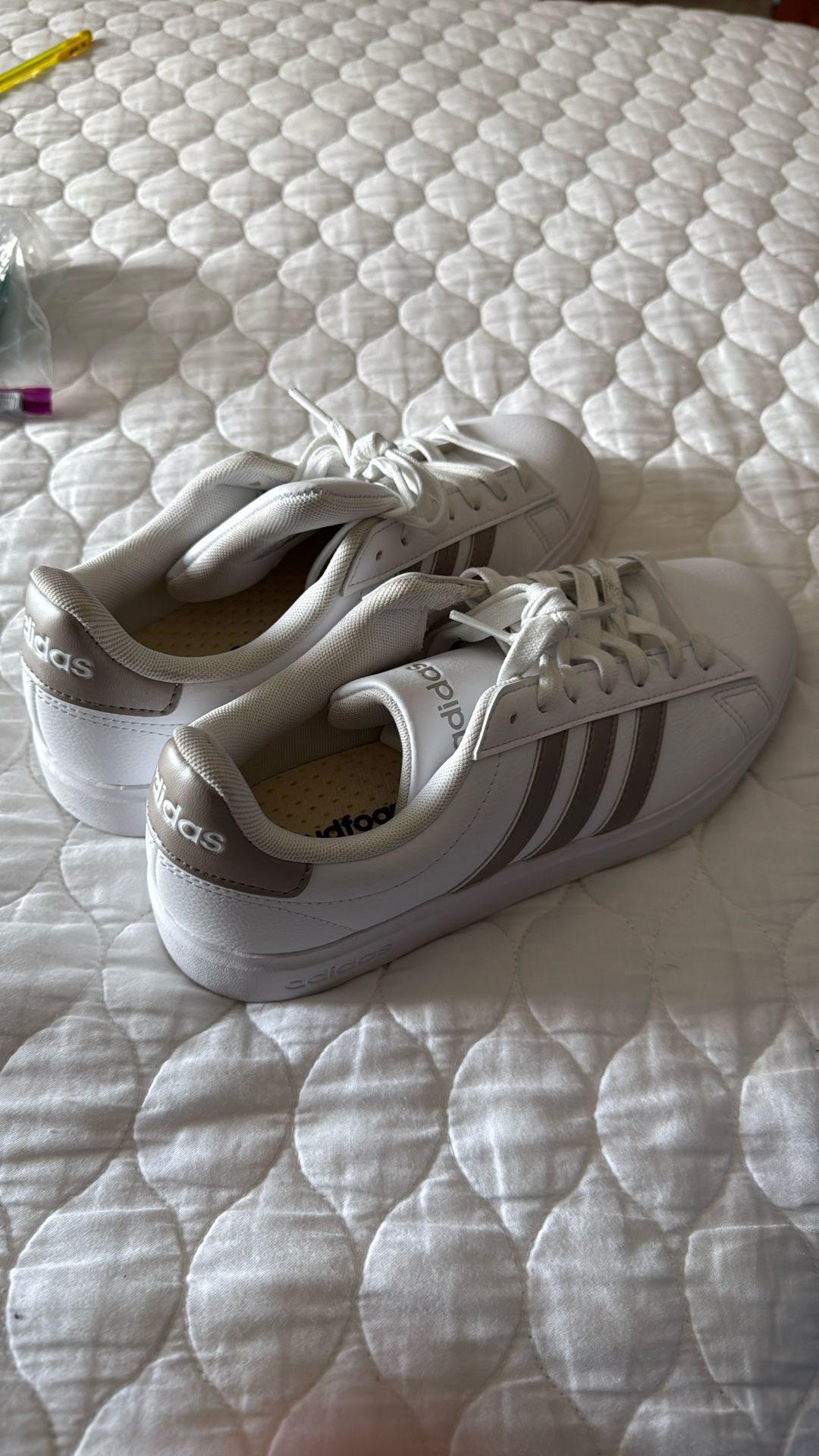 Adidas Tennis Shoes