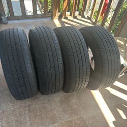 4 Bridgestone Tires 255/70r17