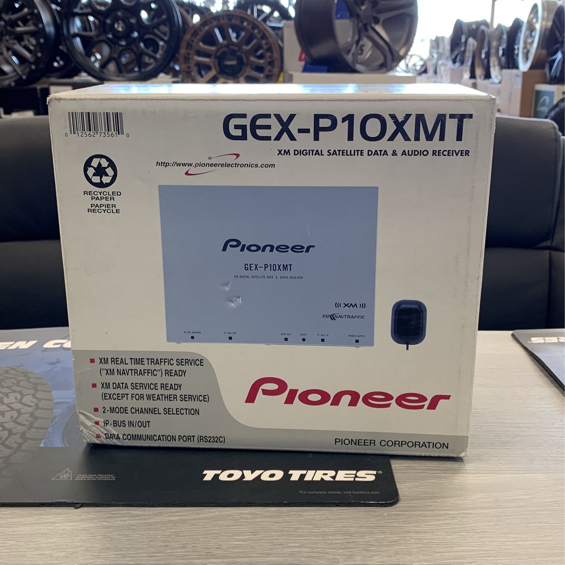 PIONEER GEX-P10XMT XM SATELLITE RADIO/ NAVTRAFFIC RECEIVER *CLASSIC*