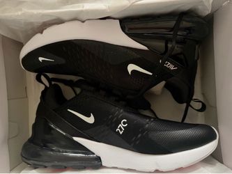 AIR MAX 270  W10.5 / M9