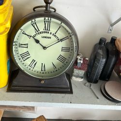 Jefferson & Smith Mantle Clock