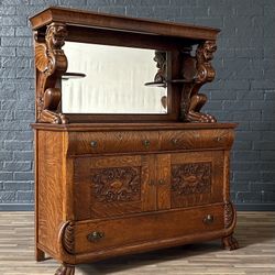 Antique American Quarter-Sawn Oak Sideboard w/ Winged Griffin Carvings, c.1920's - Delivery Available 