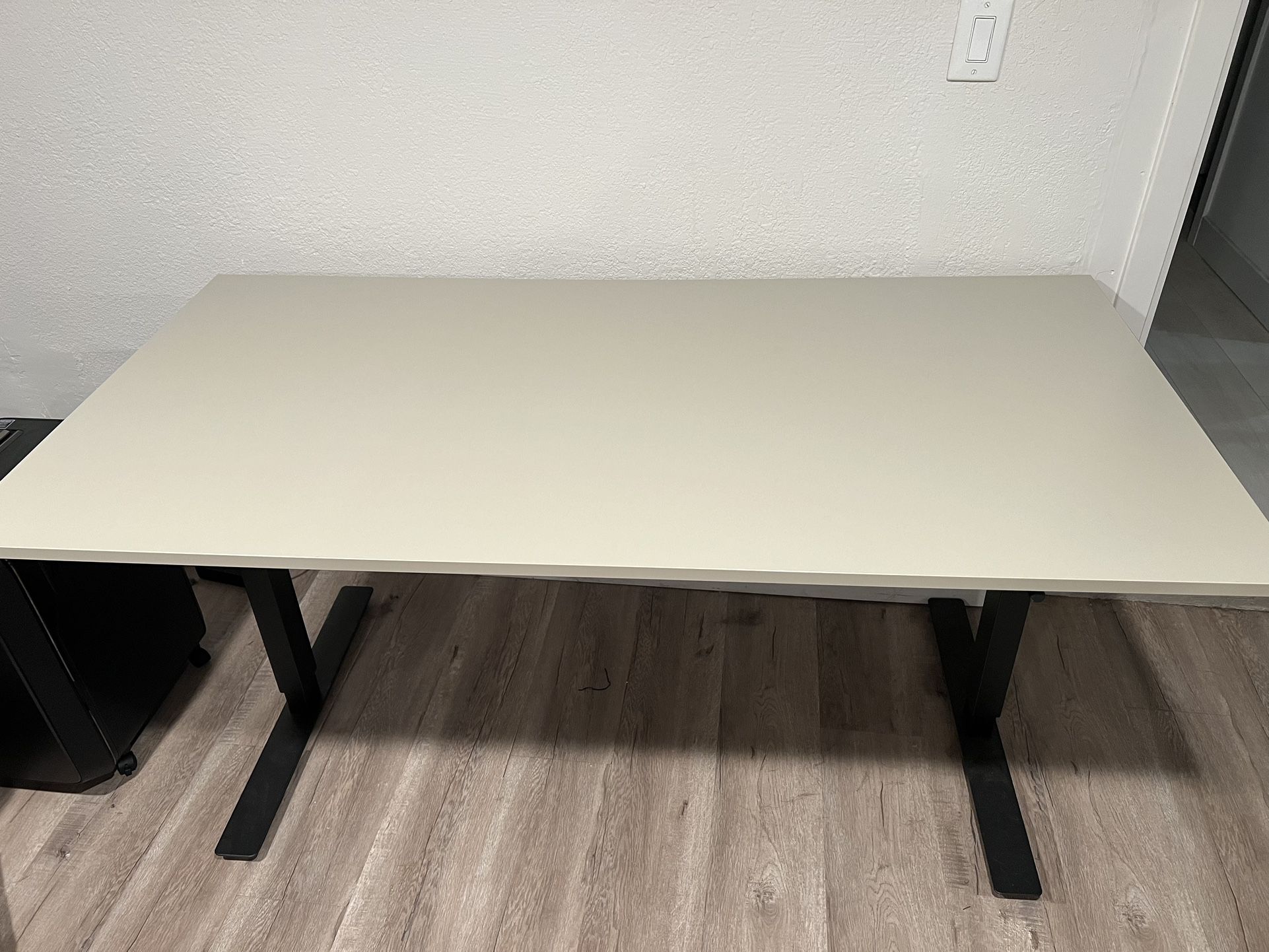 IKEA Trotten Sit/Stand Desk