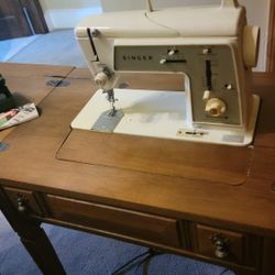 Singer Sewing Machine