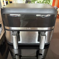 Air fryer - Bella 4QT TriZone Touchscreen - New In box