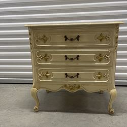 Hollywood Regency French Provincial White Crackled Chest of Drawers  Cabinet