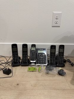 Panasonic KX-TG885SK Link2Cell Bluetooth Cordless Phone, Answering, 5 Handsets