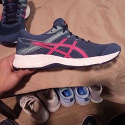 New Asics 9.5