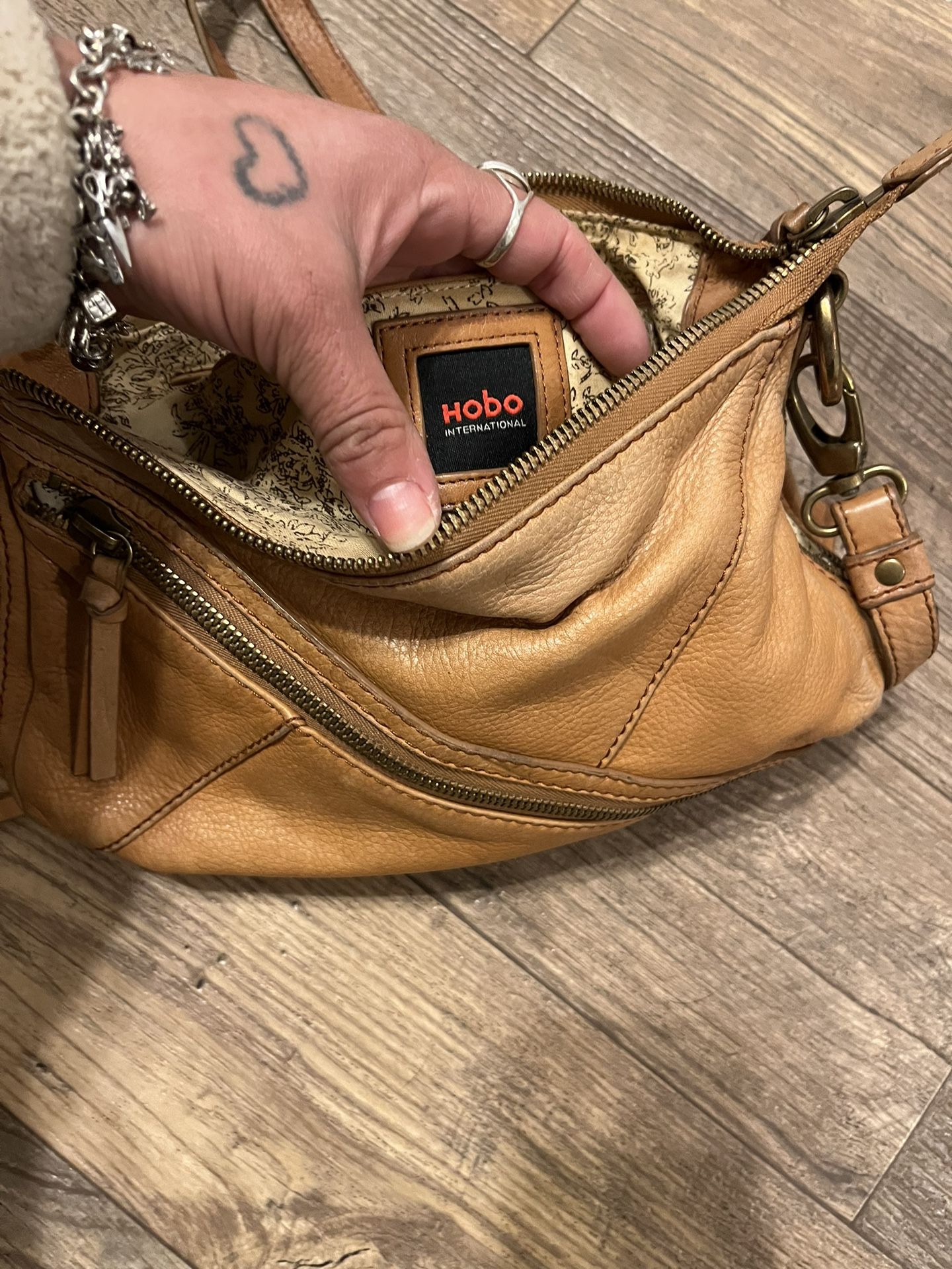 LV Side Purse for Sale in Carmichael, CA - OfferUp