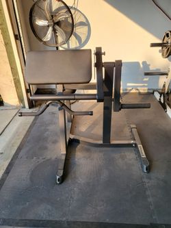 Titan Fitness Preacher Curl Bench