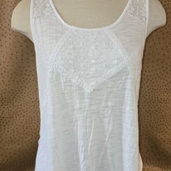 Cable & Gauge, White Lace Tank Top