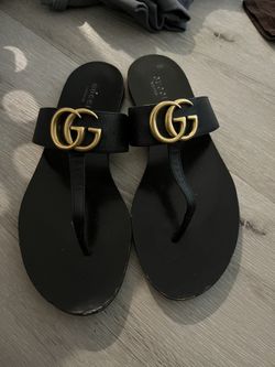 Gucci Flat Marmont Leather Thong