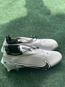 Nike Cleats Nee