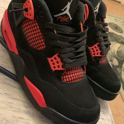 Thunder Jordan 4