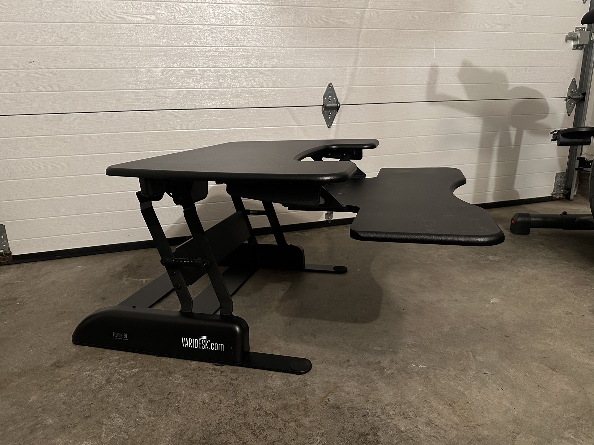 Varidesk Adjustable Desk Top (Duel Monitor)