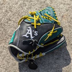 Rawlings Heart Of The Hide MLB Baseball Glove  