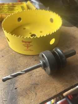 NEW Starrett 5” Hole Saw And Hole Saw Arbor $