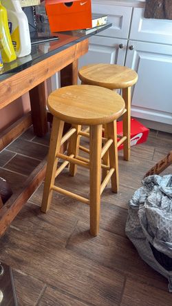 Wooden Bar Stools – Set of 2