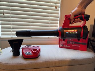 Milwaukee M12 Compact  Spot Blower