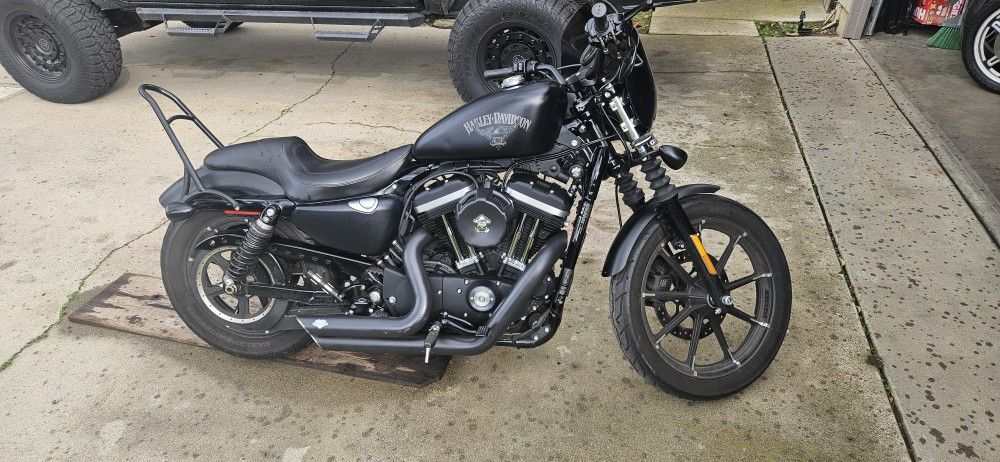 2017 Harley Davidson 883