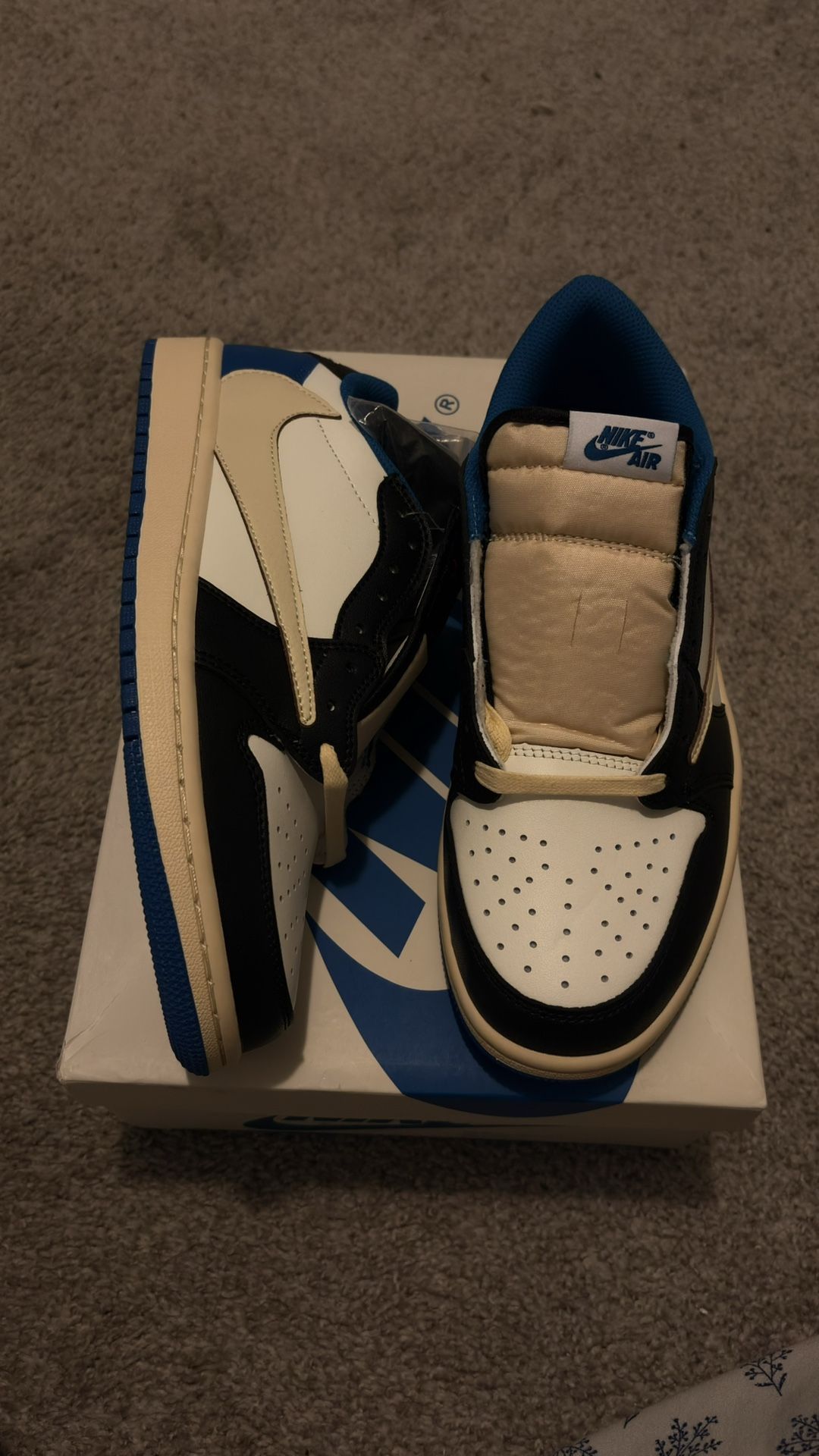 Fragment Design x Travis Scott x Air Jordan 1 Retro Low