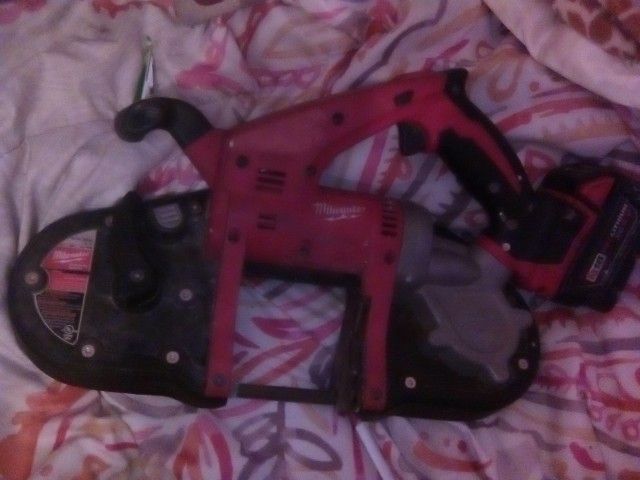 Milwaukee 18v Cordless Bansaw
