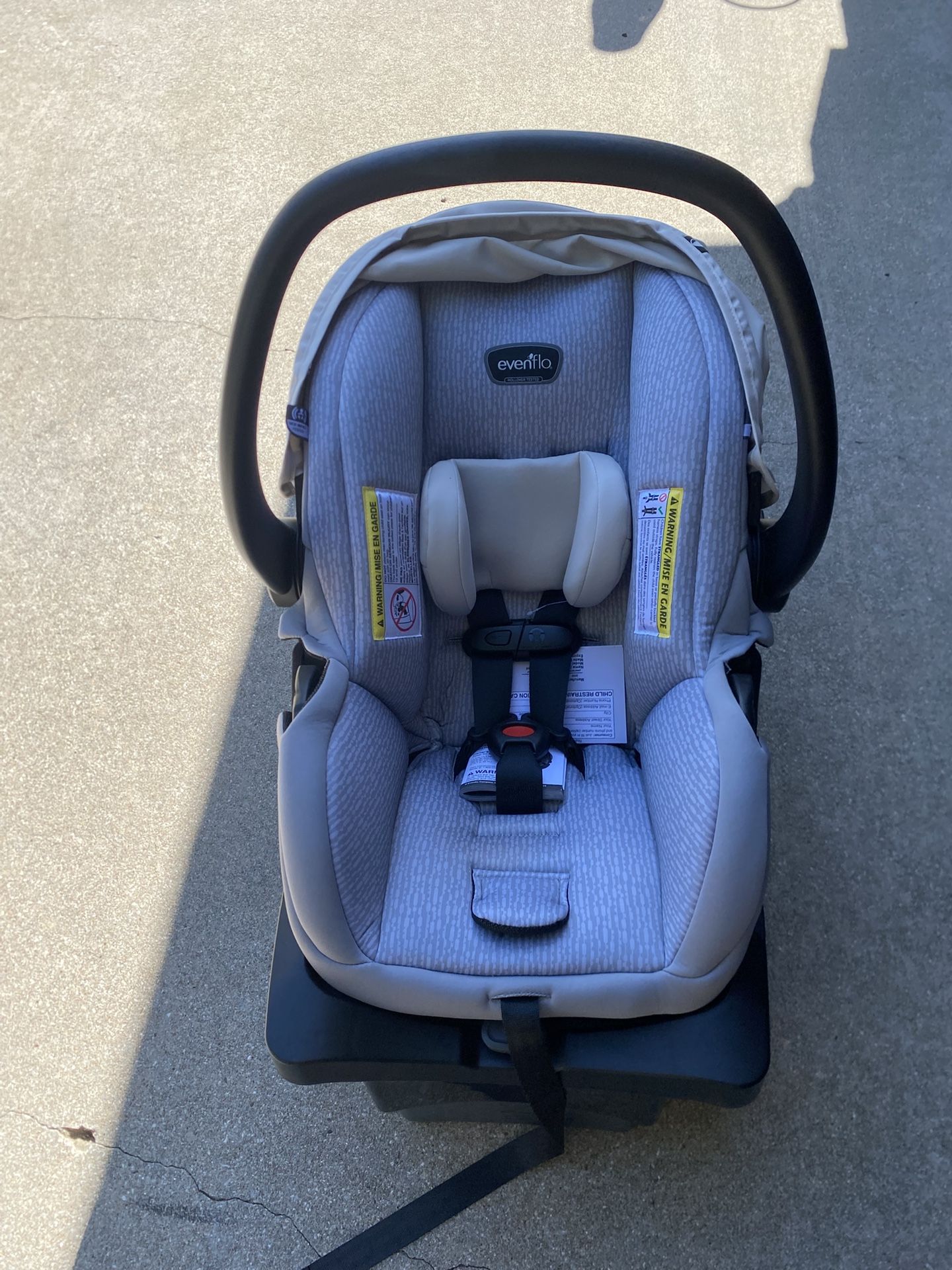 Evenflow Litemax 30 Infant Car seat