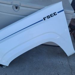 2016 - 2023 TOYOTA TACOMA LEFT FENDER W/O FLARE GENUINE USED OEM. Y1