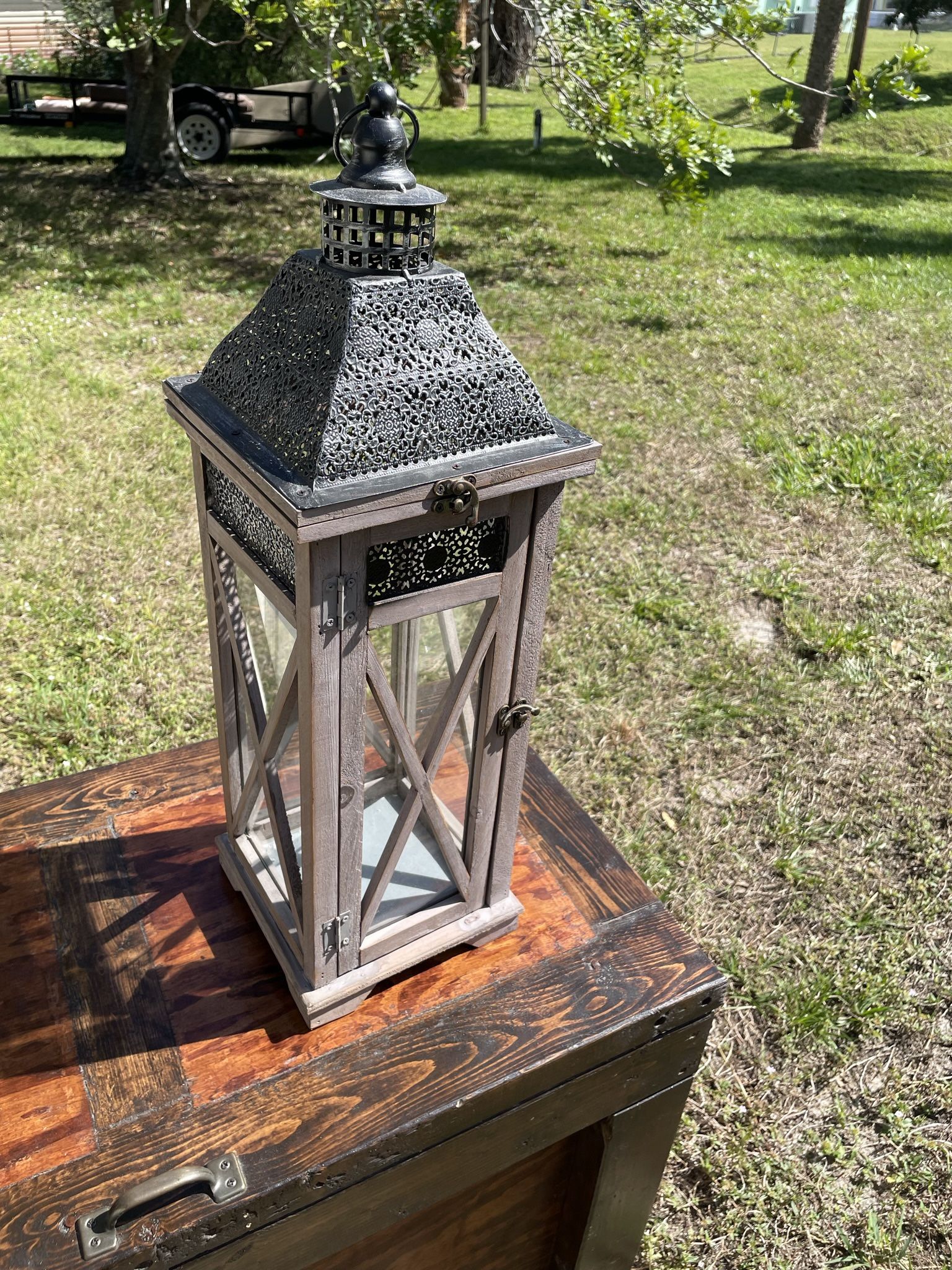 Lantern / Candle Holder