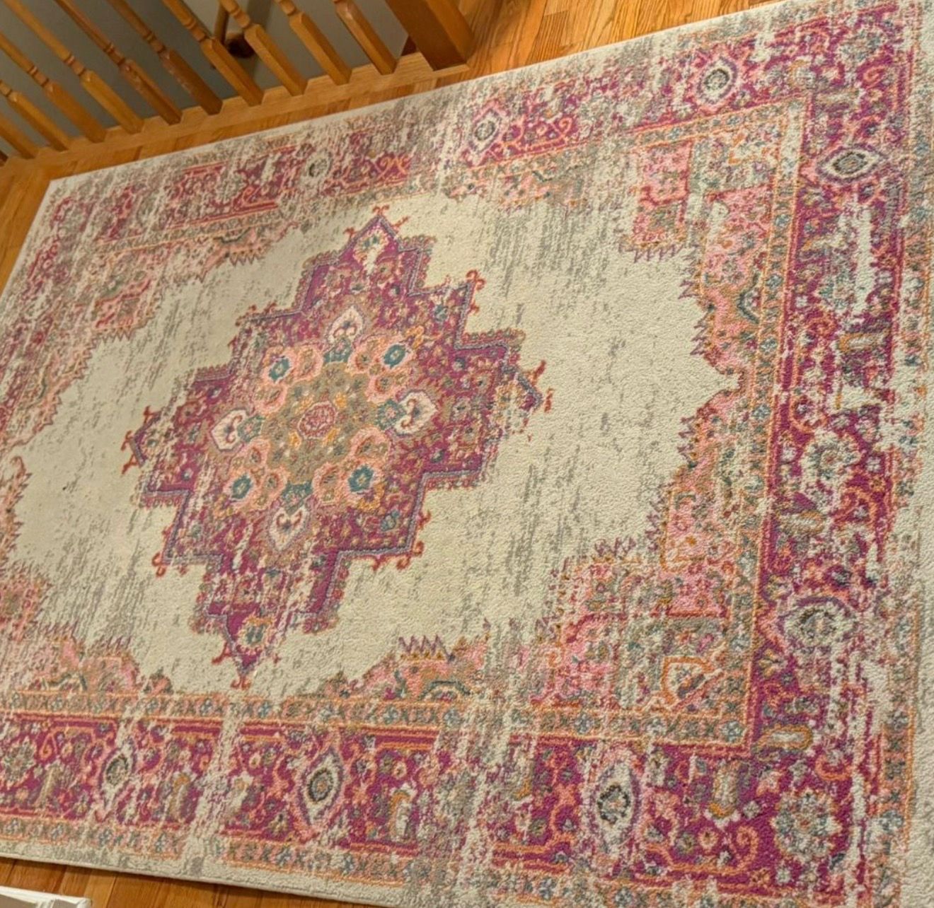 Beautiful Medallion Rug 5.2 x 7 feet