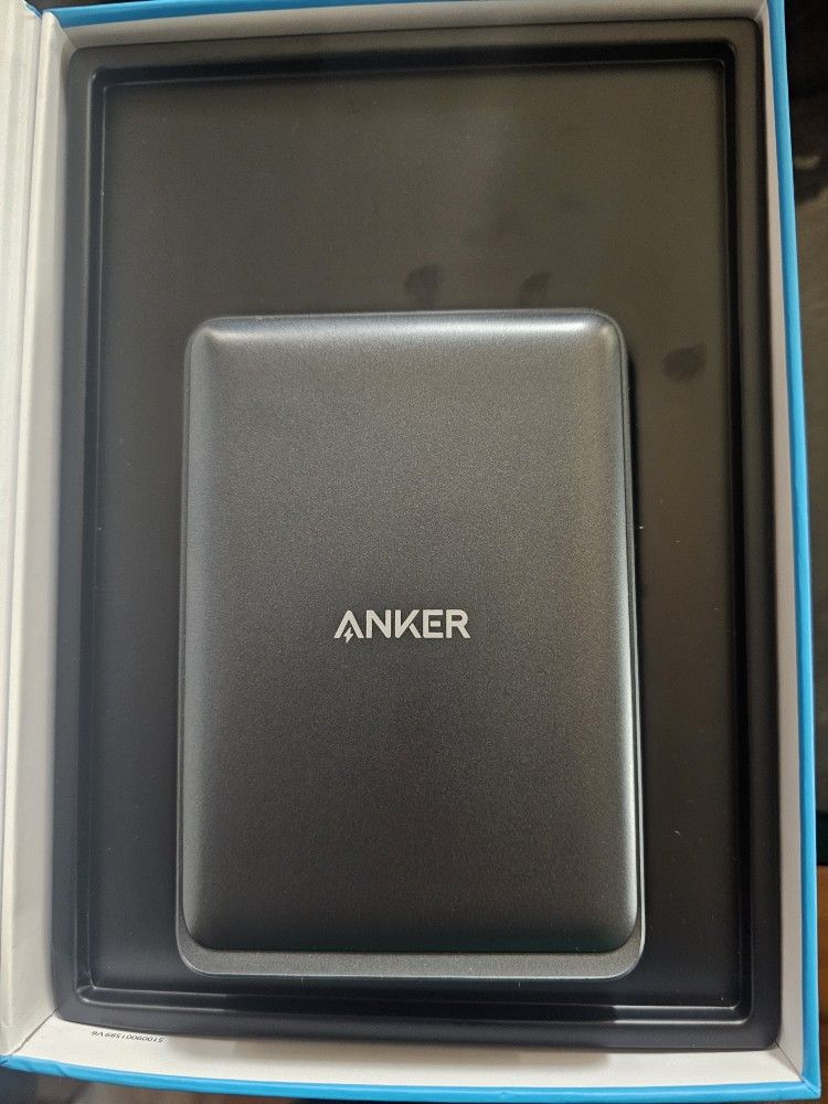 Anker 575 USB-C Docking Station (13-in-1)