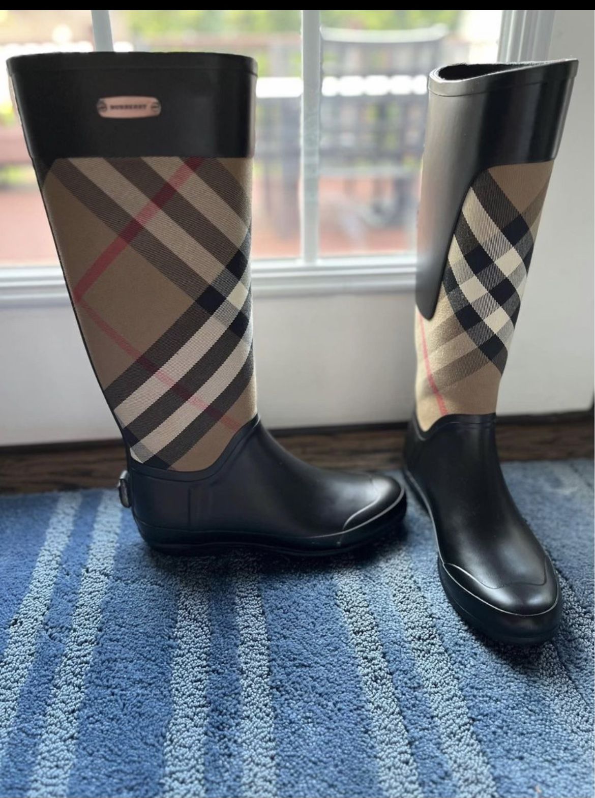 Burberry Rain Boots for Sale in Rockville Centre NY OfferUp