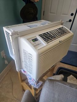 Air-conditioned window LG 💯 functional remote control available