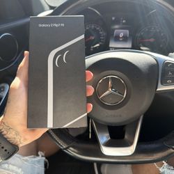 Samsung Galaxy Z Flip7 FE
