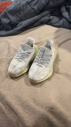 Yeezy 350 Cloud White Size 10.5