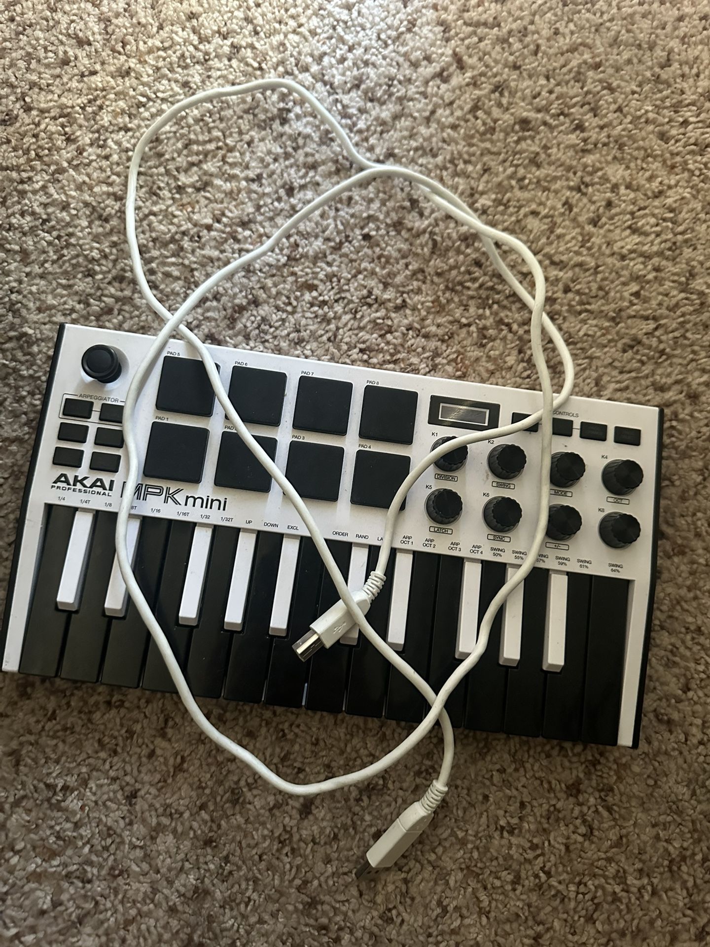 Mini MPK3 Keyboard