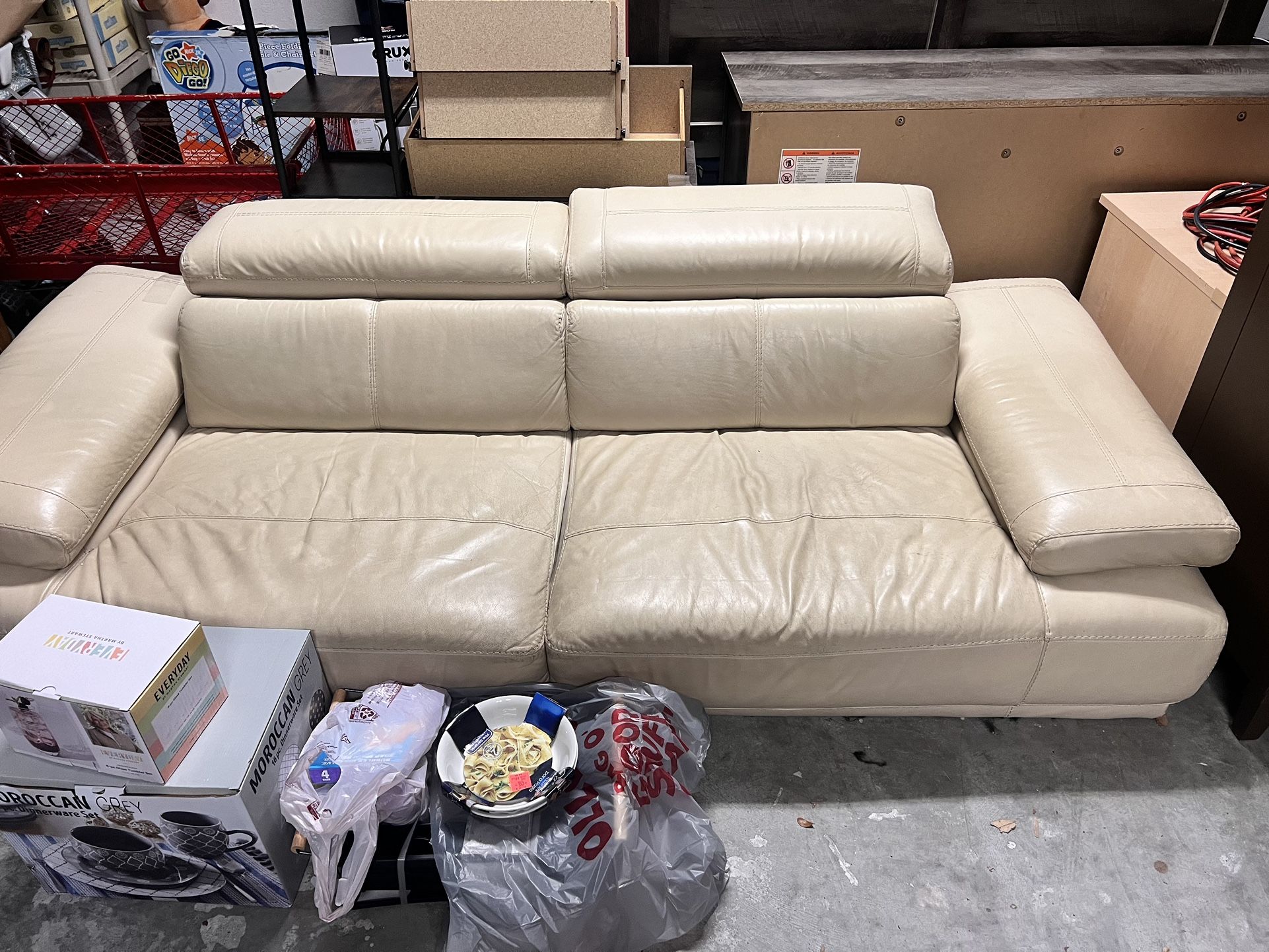 Furniture/moving