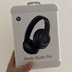 Beats Studio Pro with AppleCare+
