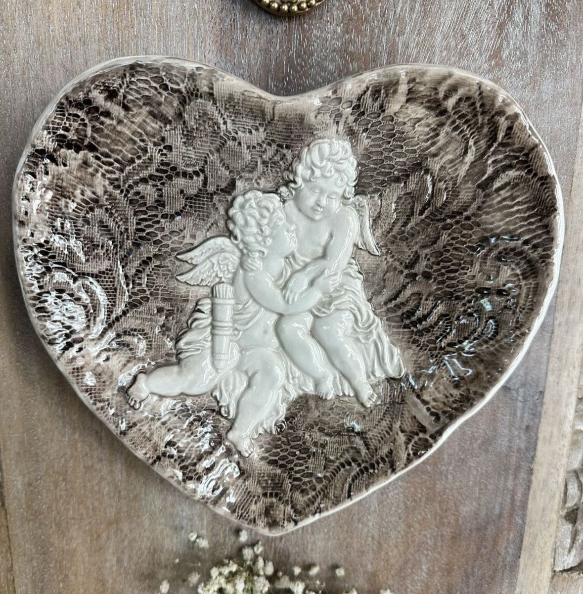 Beautiful Vintage Angel Plate