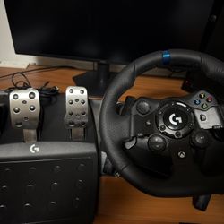 Logitech G923 Steering Wheel