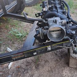2001 GM Truck Intake With Throttle Body