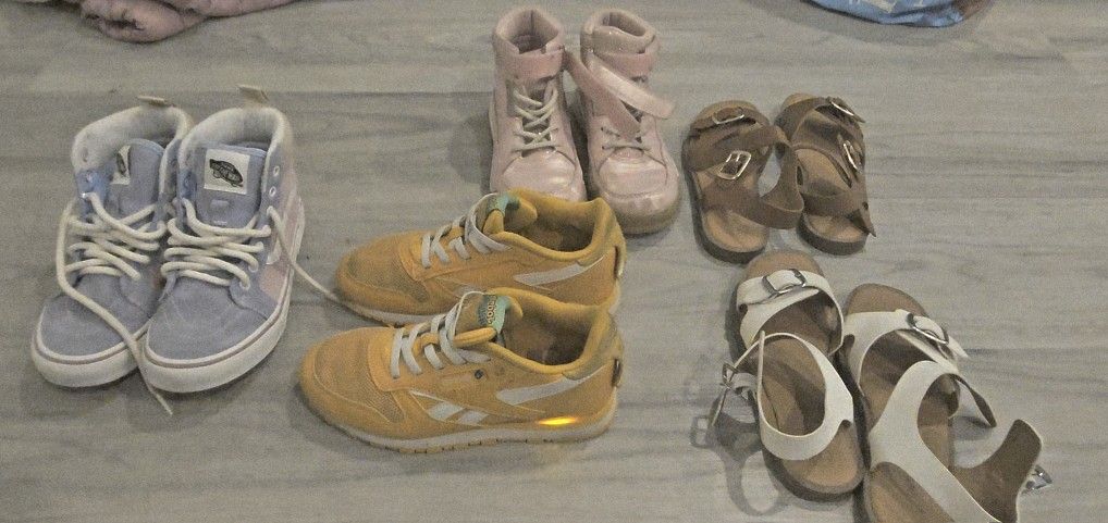 Girls sneakers Reebok Vans good condition 