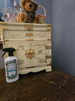 Antique oriental jewelry box.