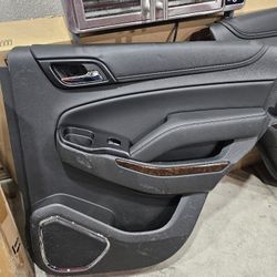 Chevy Tahoe Suv Passenger Rear Door Panel