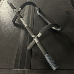 Pull Up Bar Exercise 