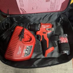 Milwaukee M12 Brushless Drill 