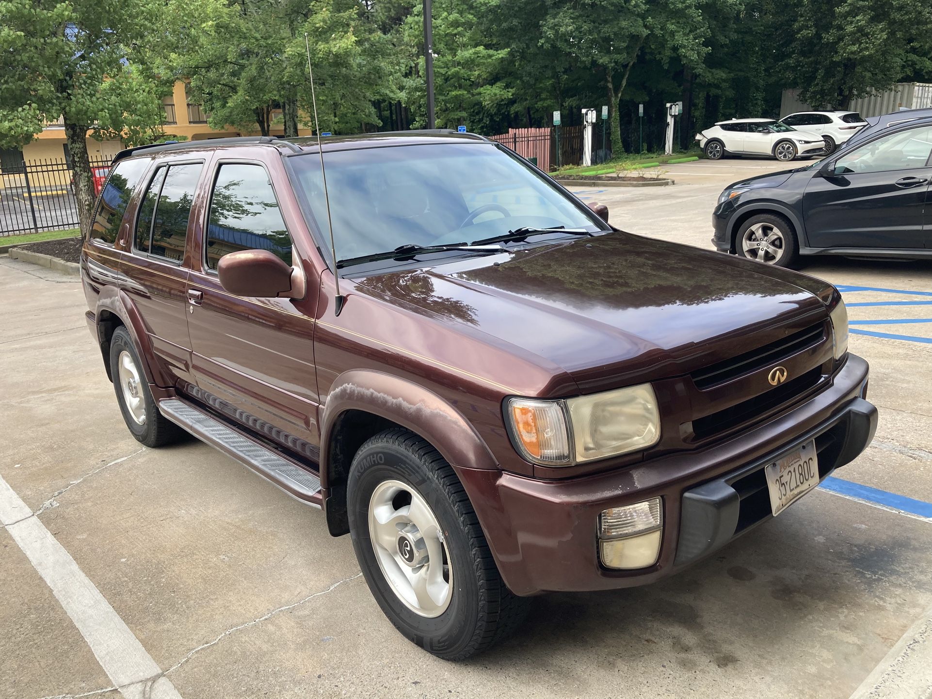 1999 Infiniti QX4