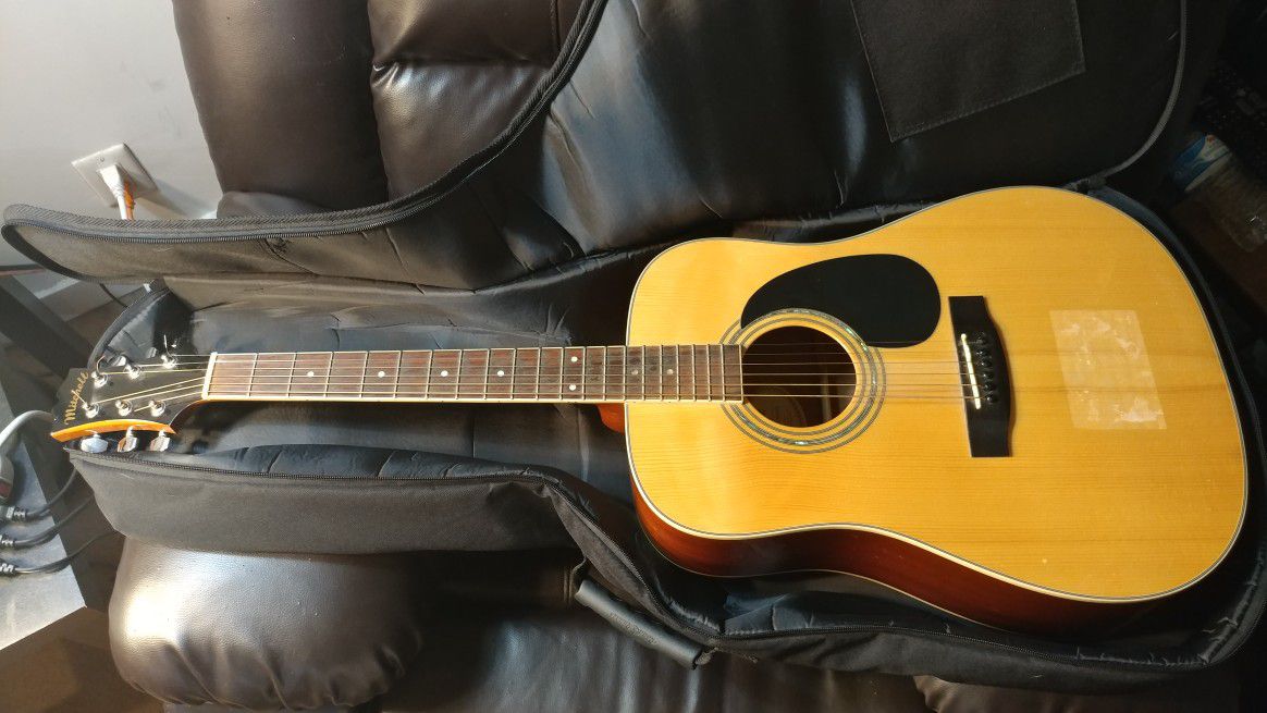 MITCHELL (MD - 100S) DREADNOUGHT ACOUSTIC GUITAR (NATURAL) FOR SALE!!!