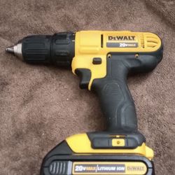 Dewalt Drill 2 Speed And Batterie 1.5 Ah Like New (( No Charger))firm$$$$